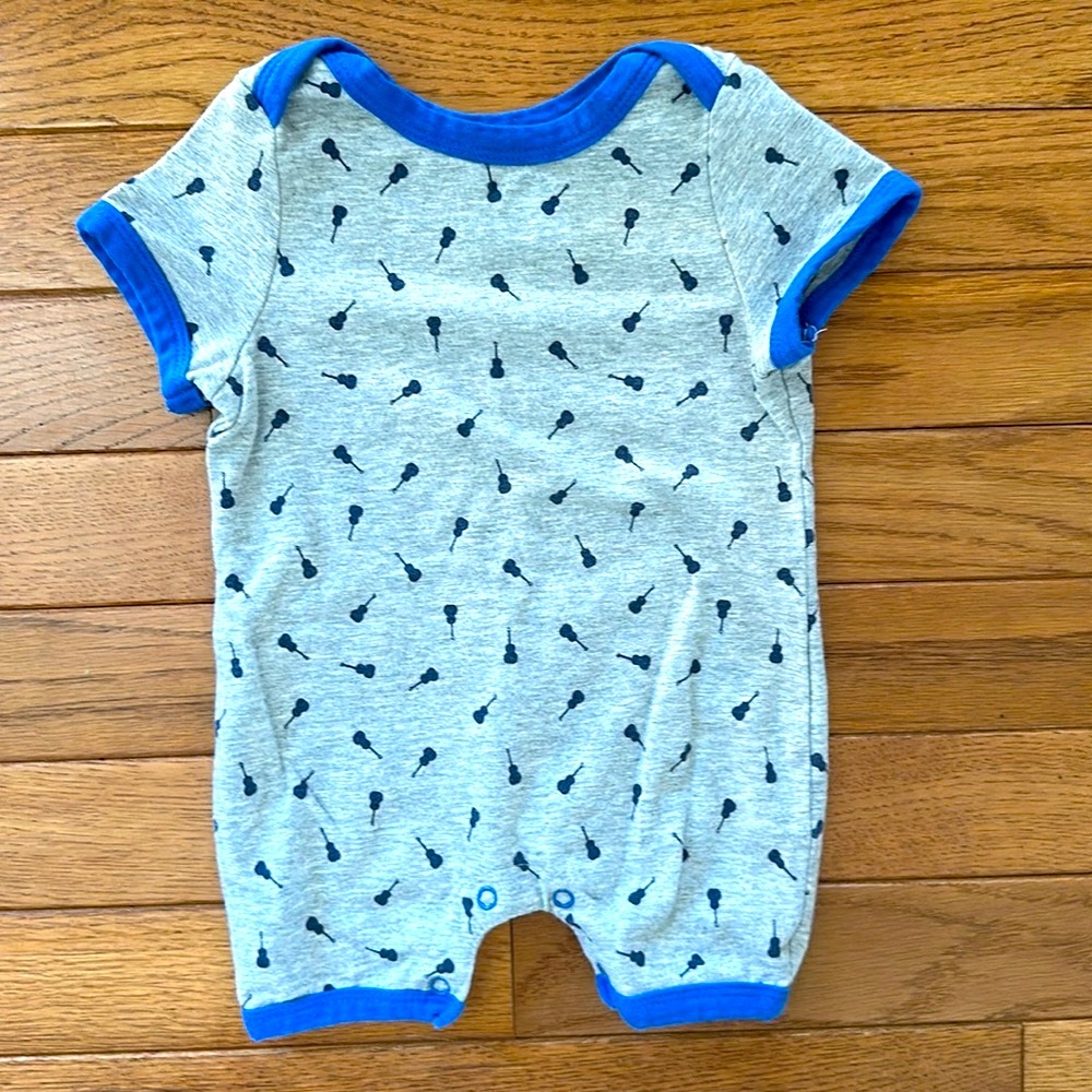 🎸 EGG BABY onesie romper 3 months gray blue guitars boy girl EUC